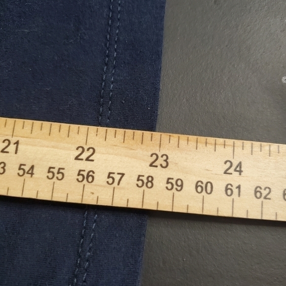 MLB CLEVELAND INDIANS 2016 POST SEASON SHIRT WOMEN SIZE LARGE NAVY BLUE - Picture 3 of 9